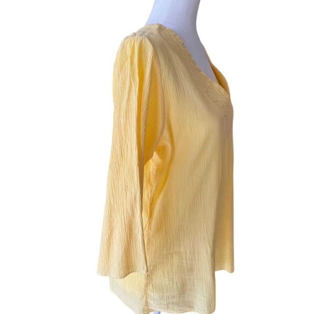 Columbia V-Neck 3/4 Sleeve Yellow Knit Top Size Medium - Picture 3 of 7